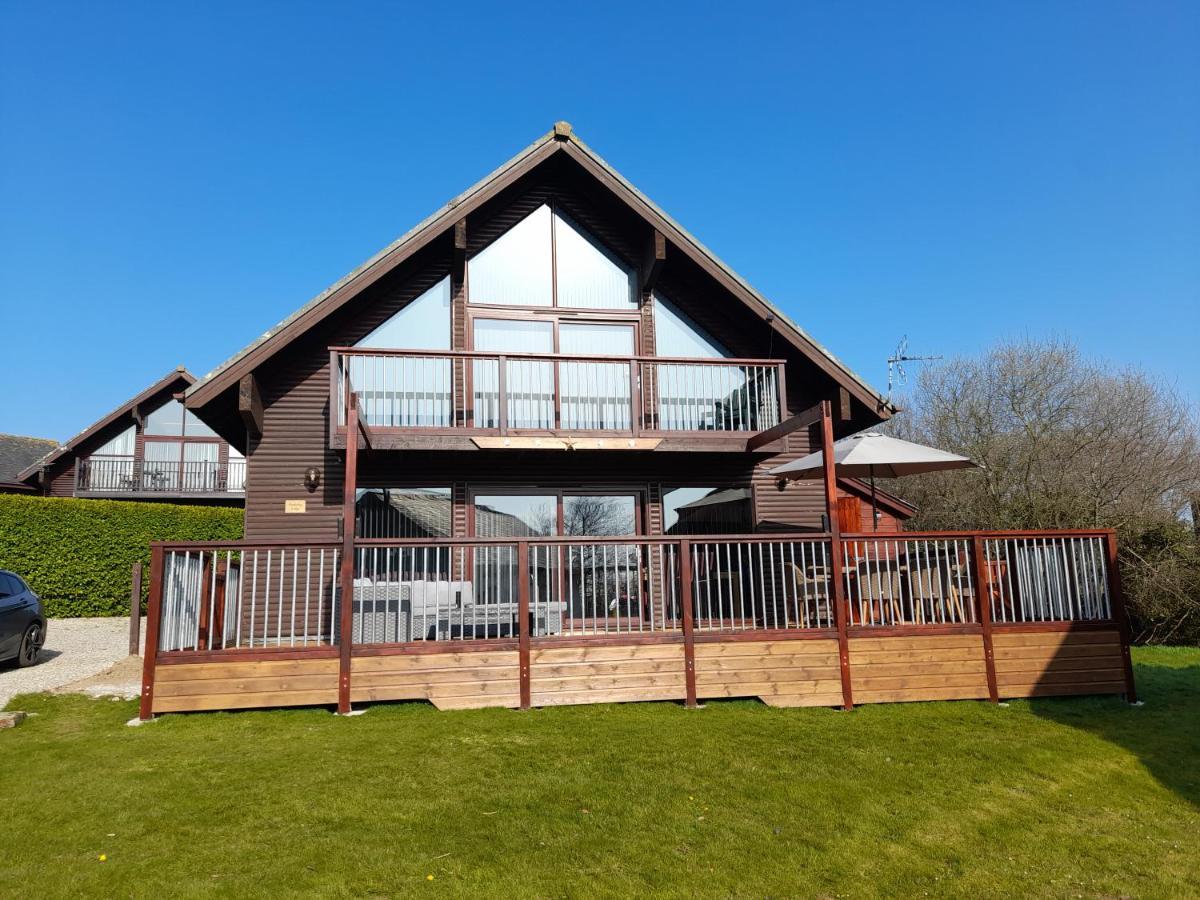 3 Bed Lodge With Ev Point トルーロー エクステリア 写真