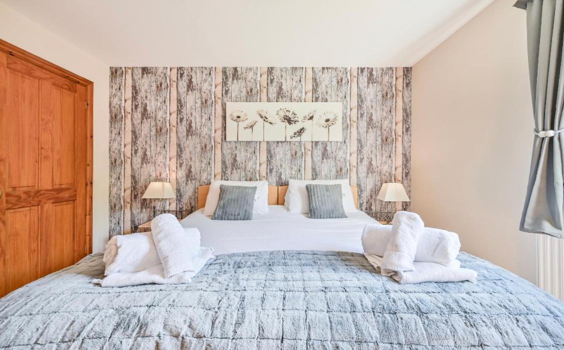 3 Bed Lodge With Ev Point トルーロー エクステリア 写真